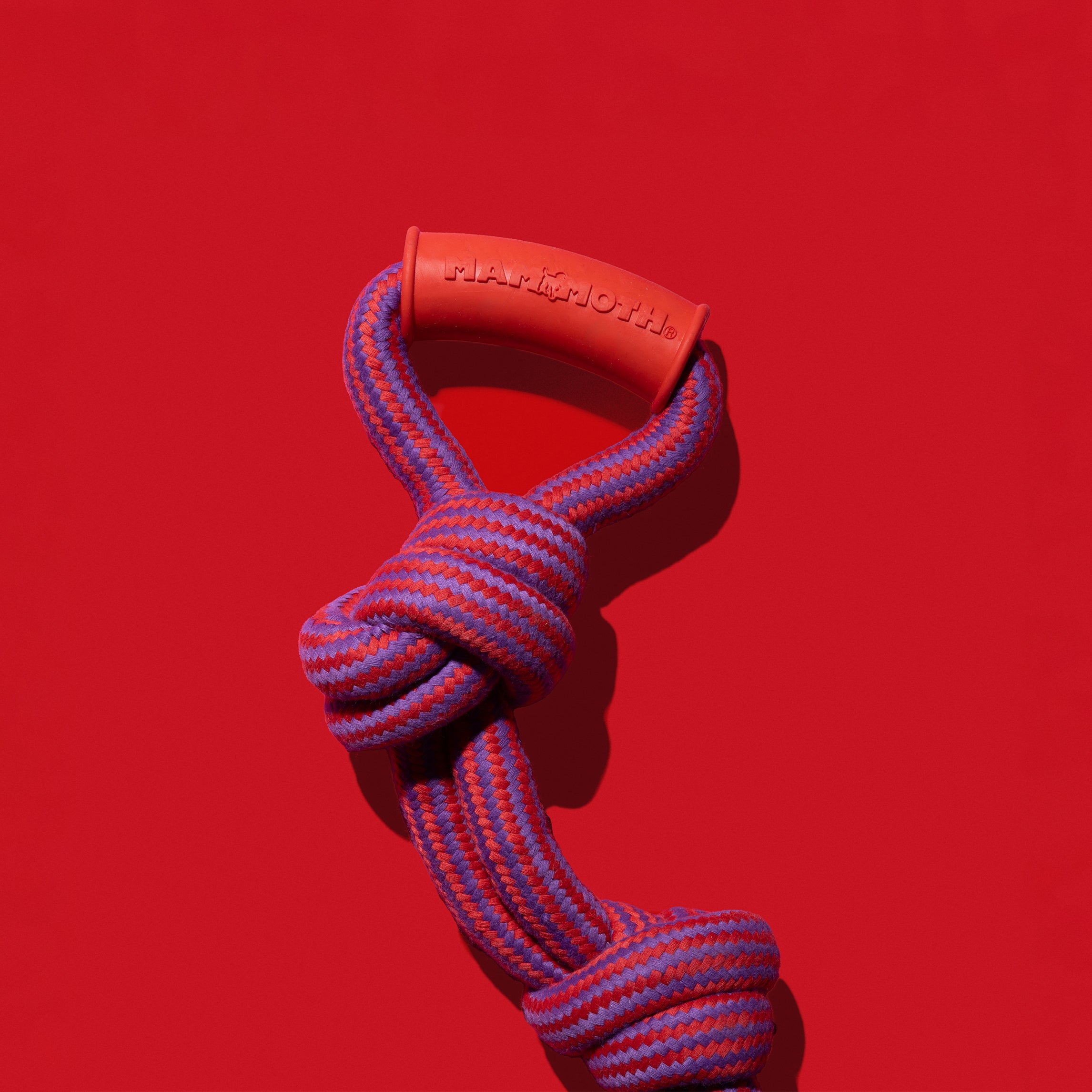 Durable Mammoth Pet Products Flossy Chew toy for aggressive chewers, safe and tough, ideal for tug-of-war, fetch, and promoting dental health.